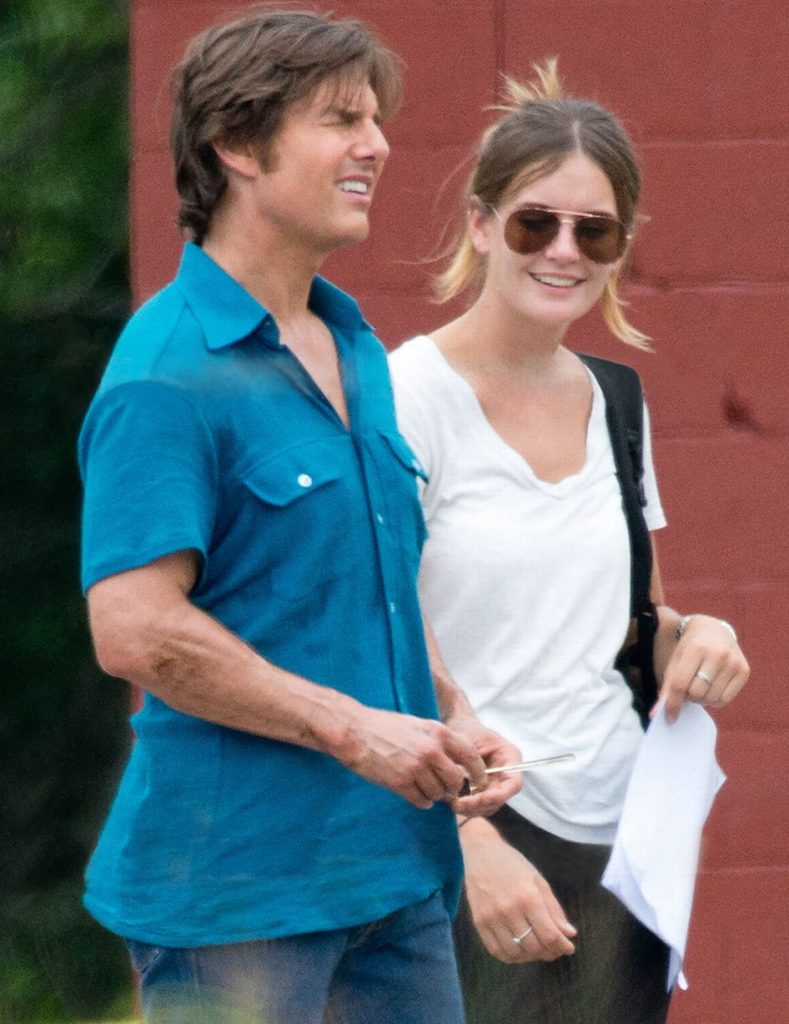 Tom Cruise starts dating Emily Thomas