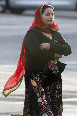nadia mother