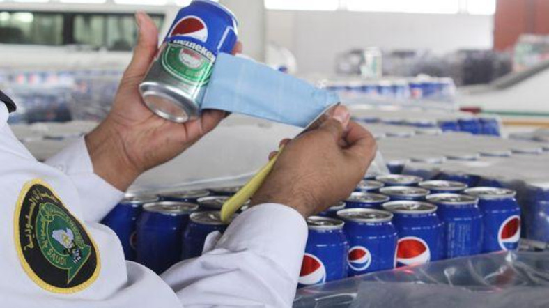 Saudi police confiscate 48,000 beer cans masked as soft drinks
