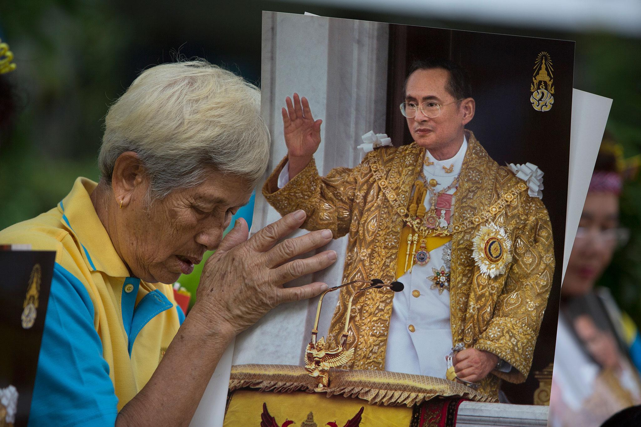 king-bhumibol-adulyadej-thailand