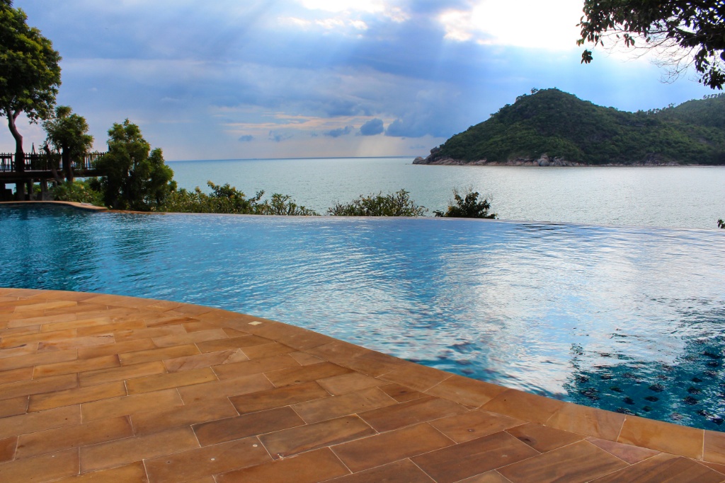Infinity Pool at Panviman Resort