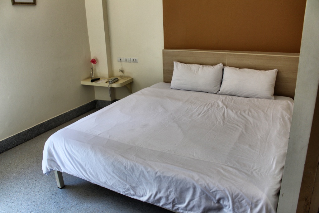 King size Bed at New Suan Mali Hotel