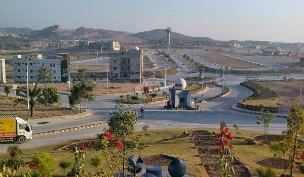 bahria town phase 8