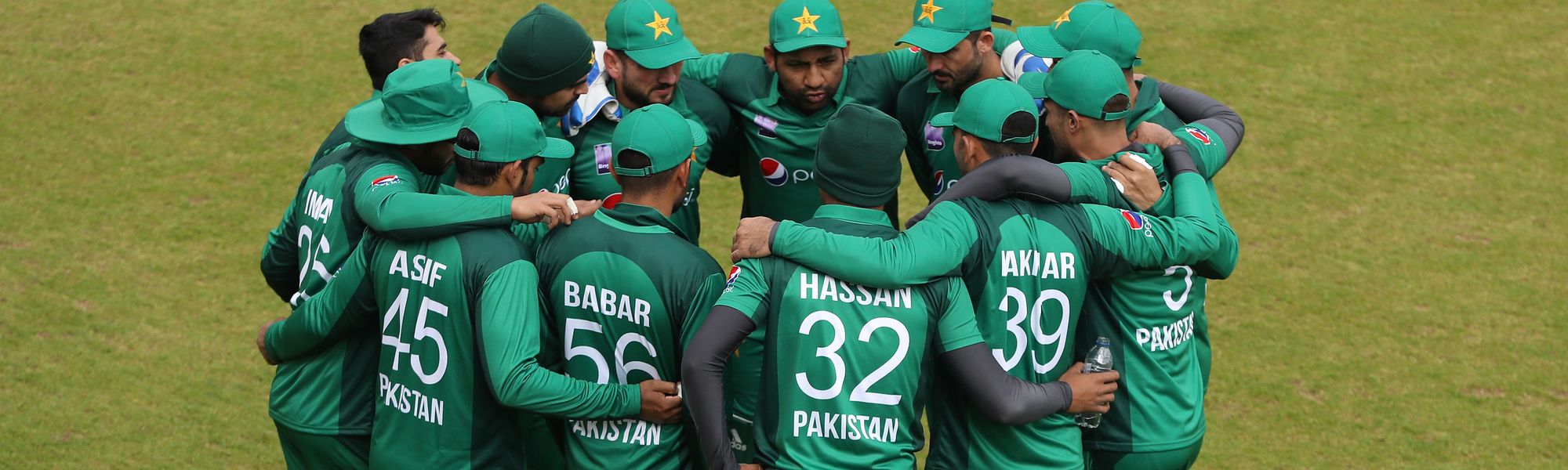 Predictable losers Pakistan take on England