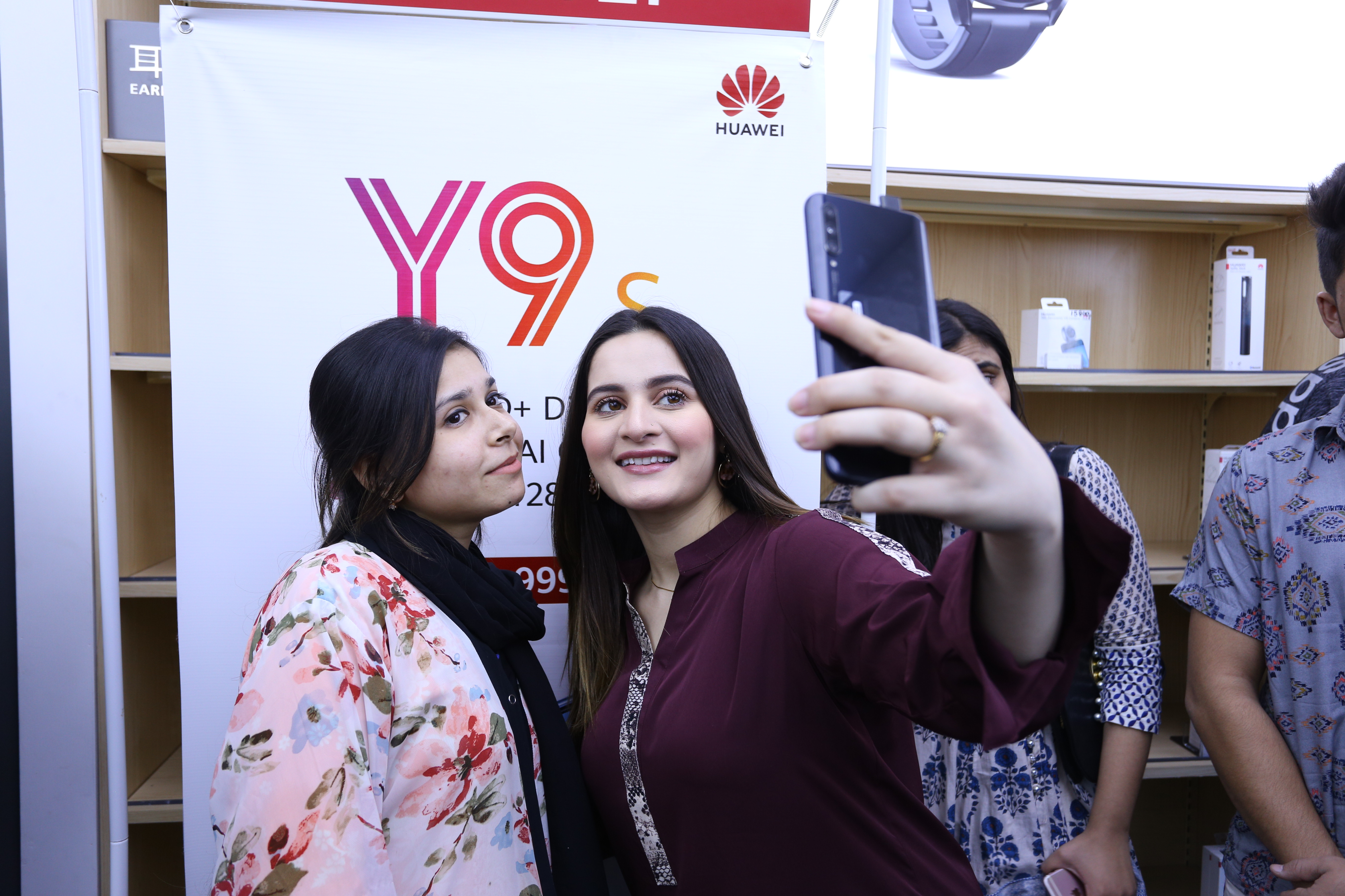 Huawei Y9s launches its sales in Pakistan